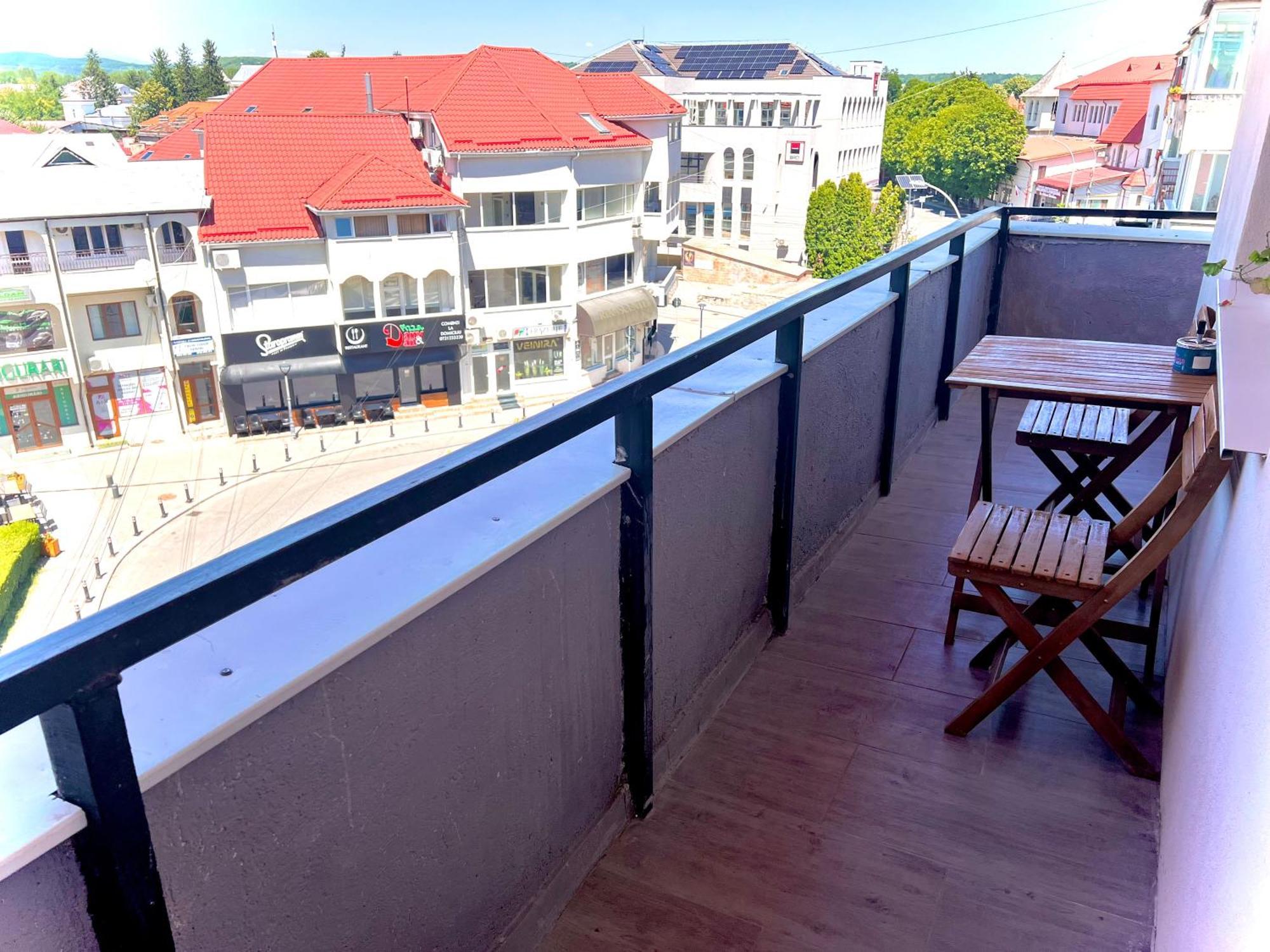 Old Town View- Central Apartment Targoviste Exterior photo